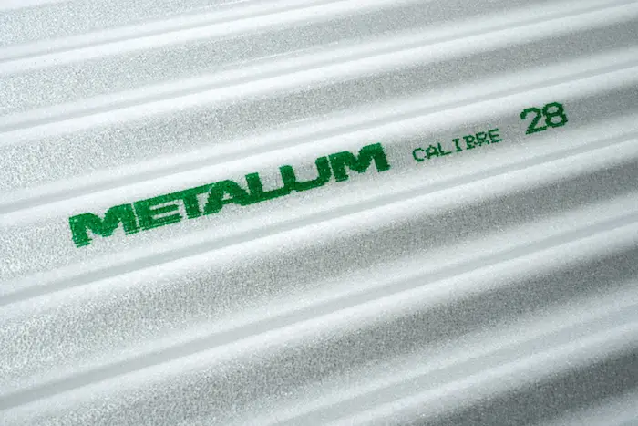 LAMINA ZINC METALUM ONDULADA GALVANIZADA COMERCIAL #28 0.81X3.66 (0.32) — vista 3