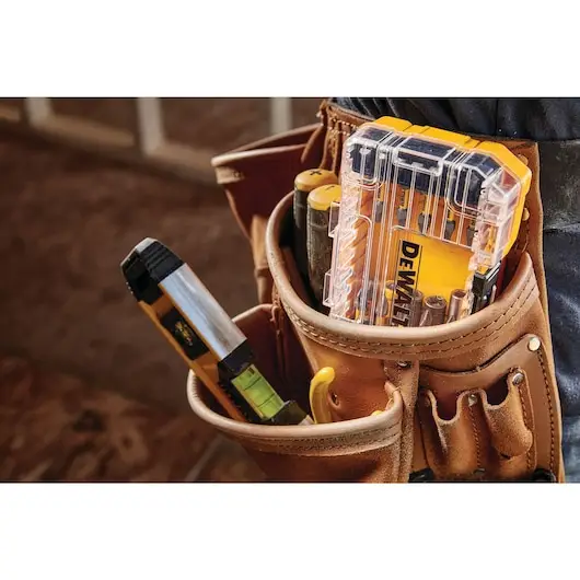 JUEGO DE PUNTAS MAXFIT DEWALT (30 PIEZAS) — vista 2