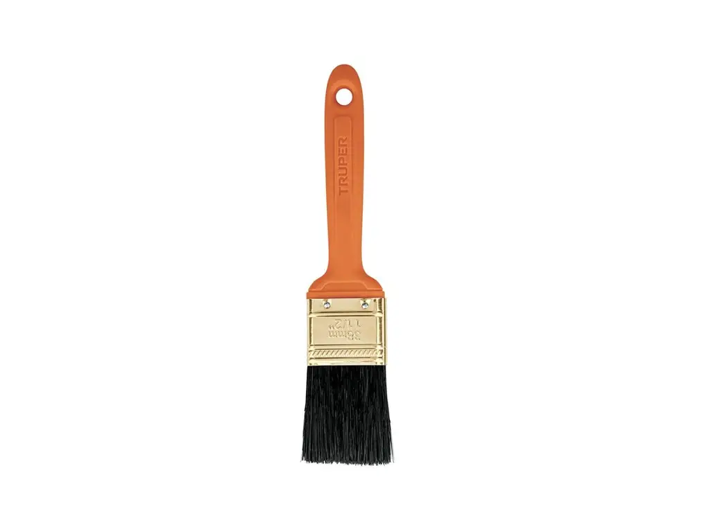 Vista general en fondo blanco de la brocha con cerdas mixtas de 1-1/2 pulgadas marca Truper para catálogo de DISFERSA.